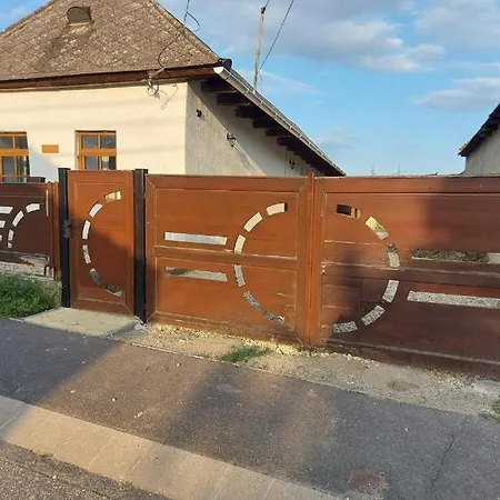 Apartmán Zsindely Haz Karolyfalva